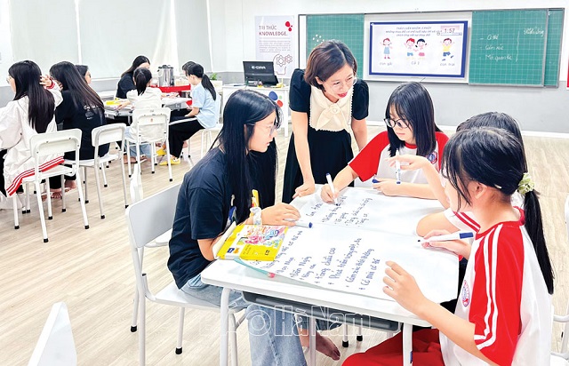 Nên bao hàm nhiều chủ đề liên quan khi giảng dạy