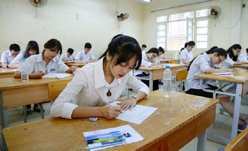 Cuộc Đua Vào Trường Top