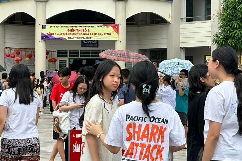 Công Bố Môn Thi Thứ Ba